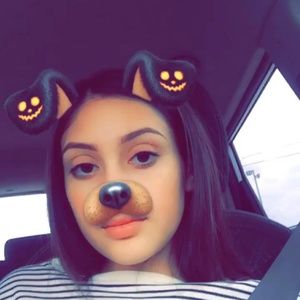 Meet your Posher, Valerie